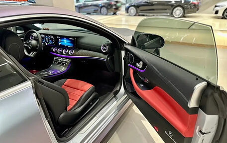 Mercedes-Benz E-Класс, 2021 год, 3 910 000 рублей, 9 фотография