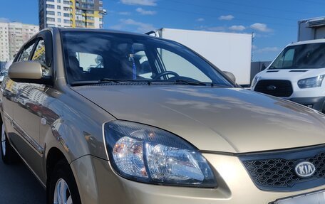 KIA Rio II, 2010 год, 680 000 рублей, 1 фотография
