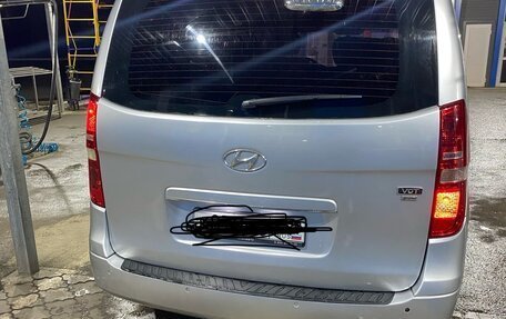 Hyundai Grand Starex Grand Starex I рестайлинг 2, 2009 год, 1 888 000 рублей, 1 фотография