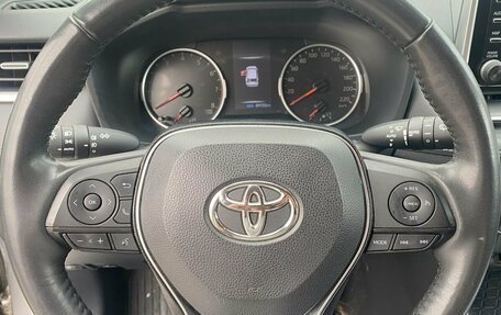 Toyota RAV4, 2021 год, 3 400 000 рублей, 15 фотография