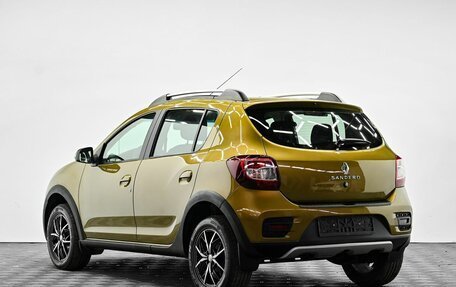 Renault Sandero II рестайлинг, 2016 год, 825 000 рублей, 3 фотография