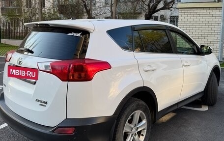 Toyota RAV4, 2013 год, 2 100 000 рублей, 4 фотография