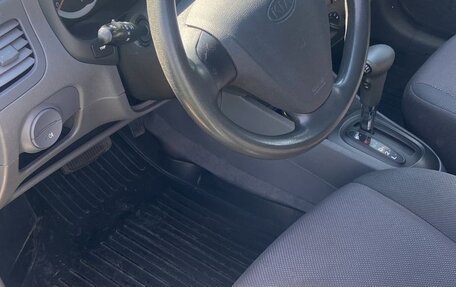 KIA Rio II, 2005 год, 420 000 рублей, 8 фотография
