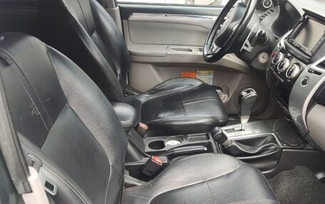 Mitsubishi Pajero Sport II рестайлинг, 2014 год, 2 049 000 рублей, 12 фотография