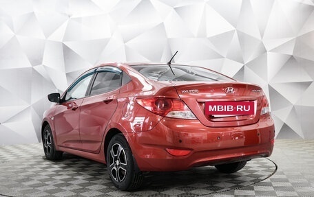 Hyundai Solaris II рестайлинг, 2013 год, 825 000 рублей, 3 фотография