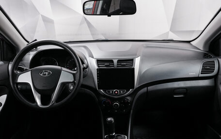 Hyundai Solaris II рестайлинг, 2013 год, 825 000 рублей, 11 фотография
