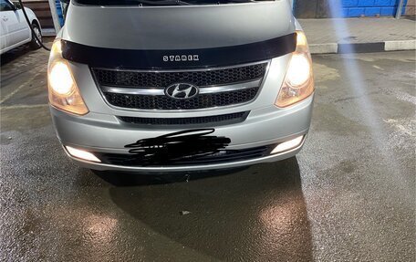 Hyundai Grand Starex Grand Starex I рестайлинг 2, 2009 год, 1 888 000 рублей, 5 фотография