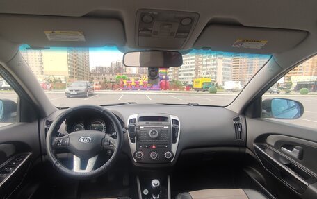 KIA cee'd I рестайлинг, 2010 год, 700 000 рублей, 15 фотография