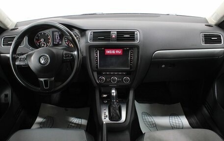 Volkswagen Jetta VI, 2014 год, 970 000 рублей, 12 фотография
