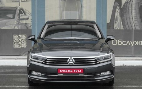 Volkswagen Passat B8 рестайлинг, 2018 год, 2 153 000 рублей, 3 фотография