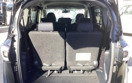 Toyota Sienta II, 2016 год, 1 030 898 рублей, 8 фотография