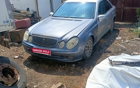 Mercedes-Benz E-Класс, 2002 год, 300 000 рублей, 4 фотография