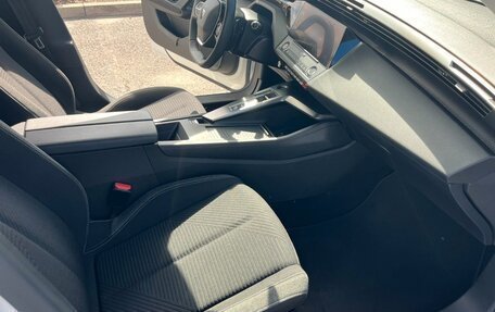 Peugeot 308, 2022 год, 2 010 000 рублей, 9 фотография