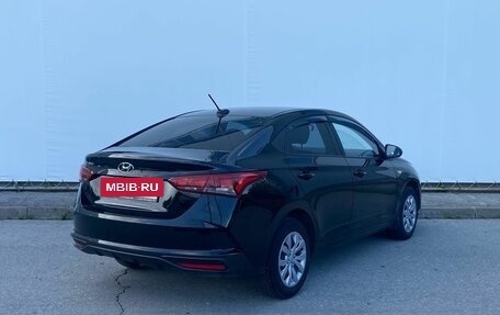 Hyundai Solaris II рестайлинг, 2021 год, 1 660 000 рублей, 2 фотография