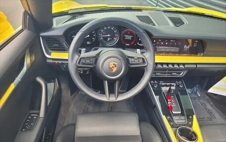 Porsche 911, 2022 год, 12 780 000 рублей, 15 фотография