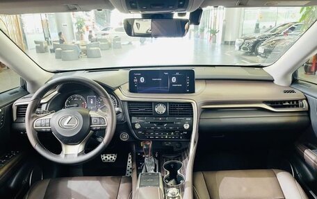 Lexus RX IV рестайлинг, 2022 год, 4 110 000 рублей, 8 фотография