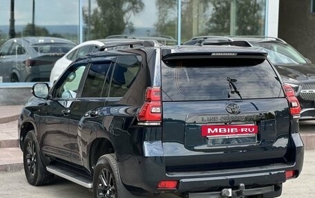 Toyota Land Cruiser Prado 150 рестайлинг 2, 2018 год, 5 690 000 рублей, 8 фотография
