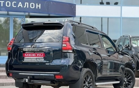 Toyota Land Cruiser Prado 150 рестайлинг 2, 2018 год, 5 690 000 рублей, 3 фотография