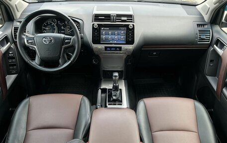 Toyota Land Cruiser Prado 150 рестайлинг 2, 2018 год, 5 690 000 рублей, 12 фотография