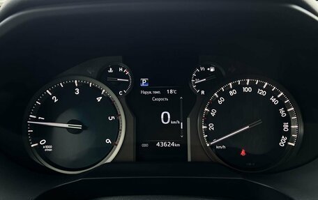 Toyota Land Cruiser Prado 150 рестайлинг 2, 2018 год, 5 690 000 рублей, 15 фотография