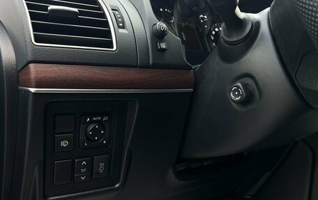 Toyota Land Cruiser Prado 150 рестайлинг 2, 2018 год, 5 690 000 рублей, 28 фотография