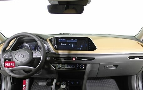 Hyundai Sonata VIII, 2019 год, 1 990 000 рублей, 10 фотография
