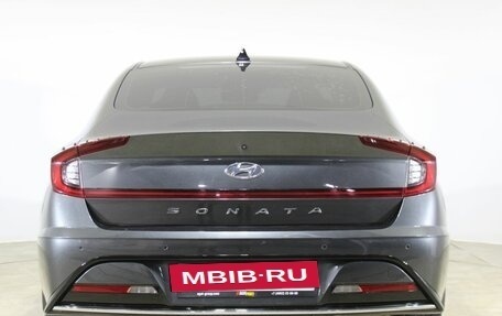 Hyundai Sonata VIII, 2019 год, 1 990 000 рублей, 6 фотография
