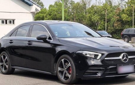Mercedes-Benz A-Класс, 2022 год, 2 899 000 рублей, 2 фотография