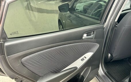 Hyundai Solaris II рестайлинг, 2015 год, 889 000 рублей, 19 фотография