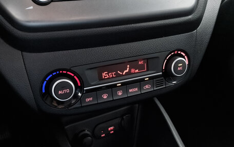KIA Rio III рестайлинг, 2015 год, 1 019 000 рублей, 20 фотография