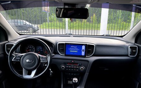 KIA Sportage IV рестайлинг, 2021 год, 2 199 000 рублей, 10 фотография