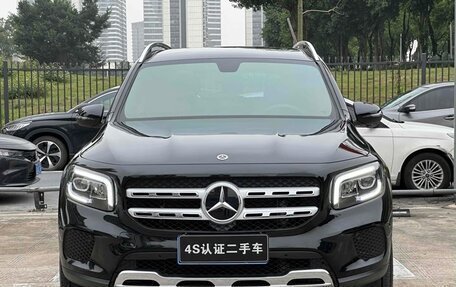 Mercedes-Benz GLB, 2022 год, 2 500 000 рублей, 1 фотография