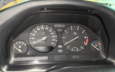 BMW 5 серия, 1995 год, 950 000 рублей, 13 фотография