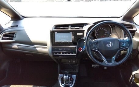 Honda Fit III, 2019 год, 1 450 000 рублей, 7 фотография