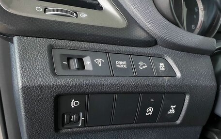 Hyundai Santa Fe III рестайлинг, 2016 год, 2 390 000 рублей, 10 фотография