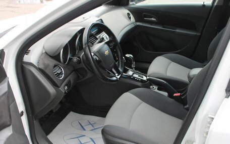 Chevrolet Cruze II, 2010 год, 525 000 рублей, 9 фотография