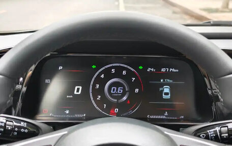 Hyundai Elantra, 2022 год, 1 550 000 рублей, 7 фотография