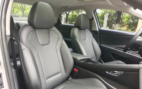 Hyundai Elantra, 2022 год, 1 550 000 рублей, 14 фотография