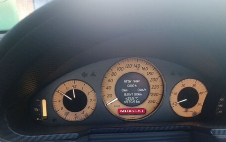 Mercedes-Benz E-Класс, 2004 год, 300 000 рублей, 4 фотография