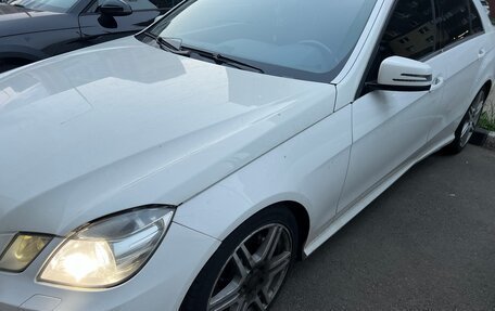 Mercedes-Benz E-Класс, 2012 год, 1 600 000 рублей, 7 фотография