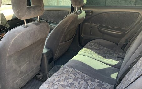Toyota Avensis III рестайлинг, 1999 год, 400 000 рублей, 8 фотография