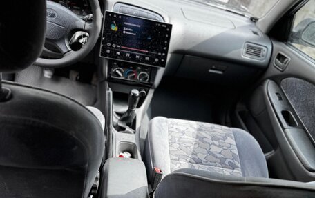 Toyota Avensis III рестайлинг, 1999 год, 400 000 рублей, 10 фотография