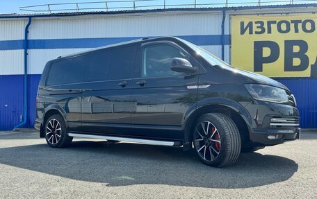 Volkswagen Multivan T6 рестайлинг, 2019 год, 5 550 000 рублей, 2 фотография