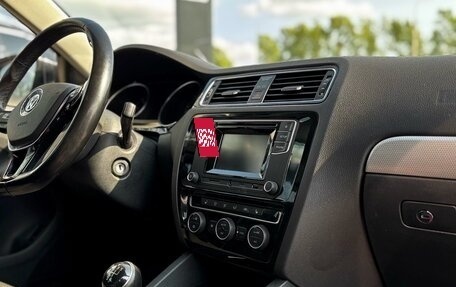 Volkswagen Jetta VI, 2017 год, 1 250 000 рублей, 18 фотография
