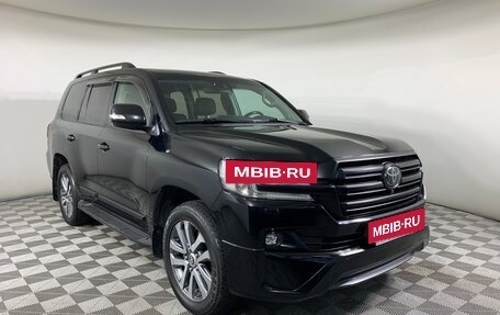 Toyota Land Cruiser 200, 2016 год, 6 200 000 рублей, 3 фотография