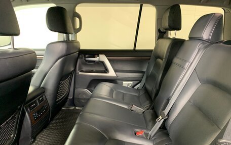 Toyota Land Cruiser 200, 2016 год, 6 200 000 рублей, 19 фотография
