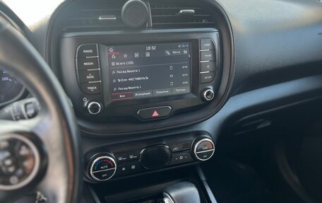 KIA Soul III, 2020 год, 2 400 000 рублей, 13 фотография