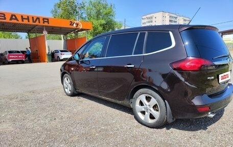 Opel Zafira C рестайлинг, 2013 год, 1 050 000 рублей, 3 фотография