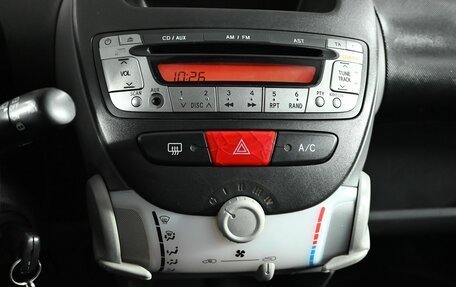 Peugeot 107 I рестайлинг, 2007 год, 295 000 рублей, 14 фотография