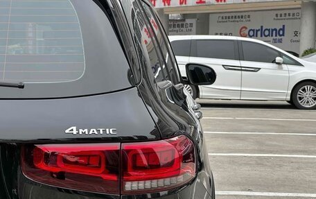 Mercedes-Benz GLB, 2022 год, 2 500 000 рублей, 11 фотография